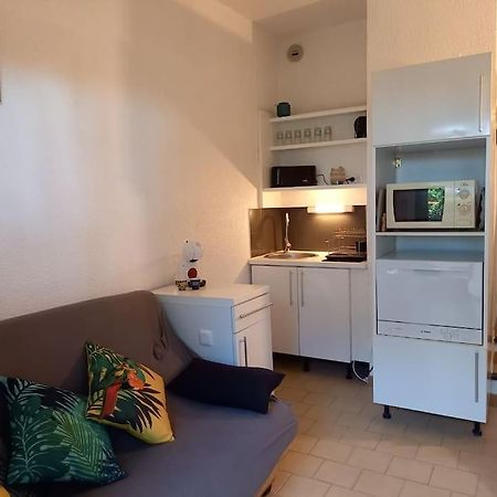Location Dans Residence Calme, Proche Mer Кавалере-сюр-Мер Екстериор снимка