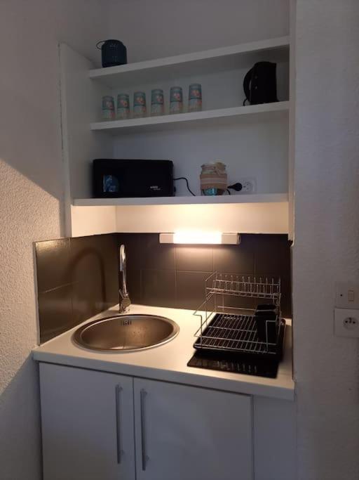 Location Dans Residence Calme, Proche Mer Кавалере-сюр-Мер Екстериор снимка