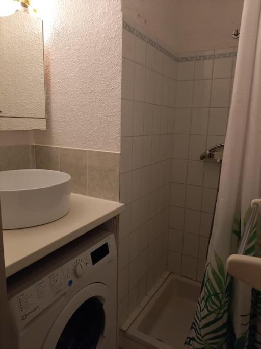 Location Dans Residence Calme, Proche Mer Кавалере-сюр-Мер Екстериор снимка